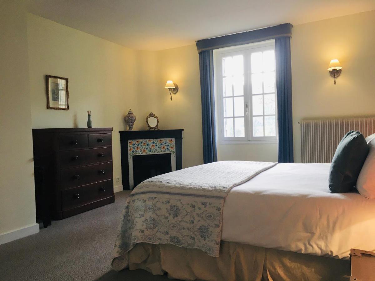 Bed and Breakfast Manoir Du Bois Mignon Le Fleix Exterior foto