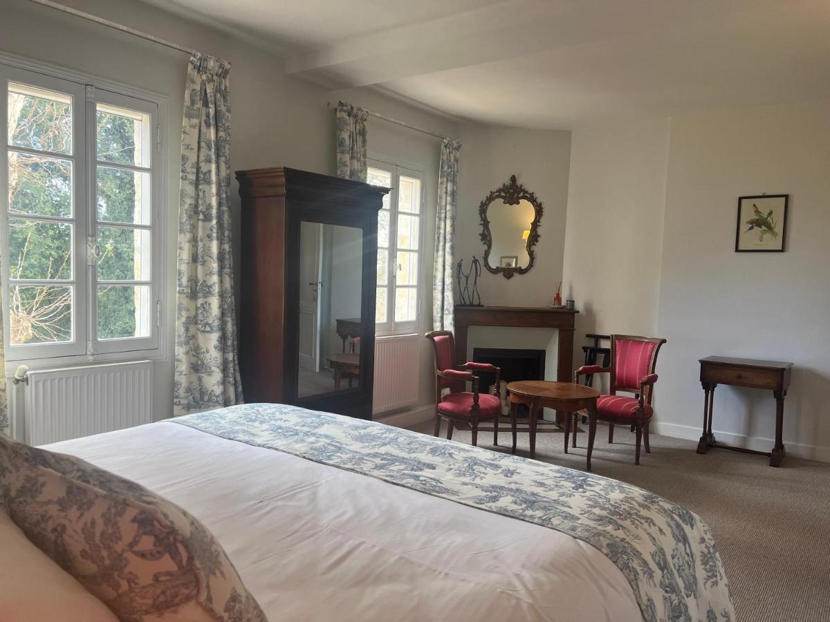 Bed and Breakfast Manoir Du Bois Mignon Le Fleix Exterior foto